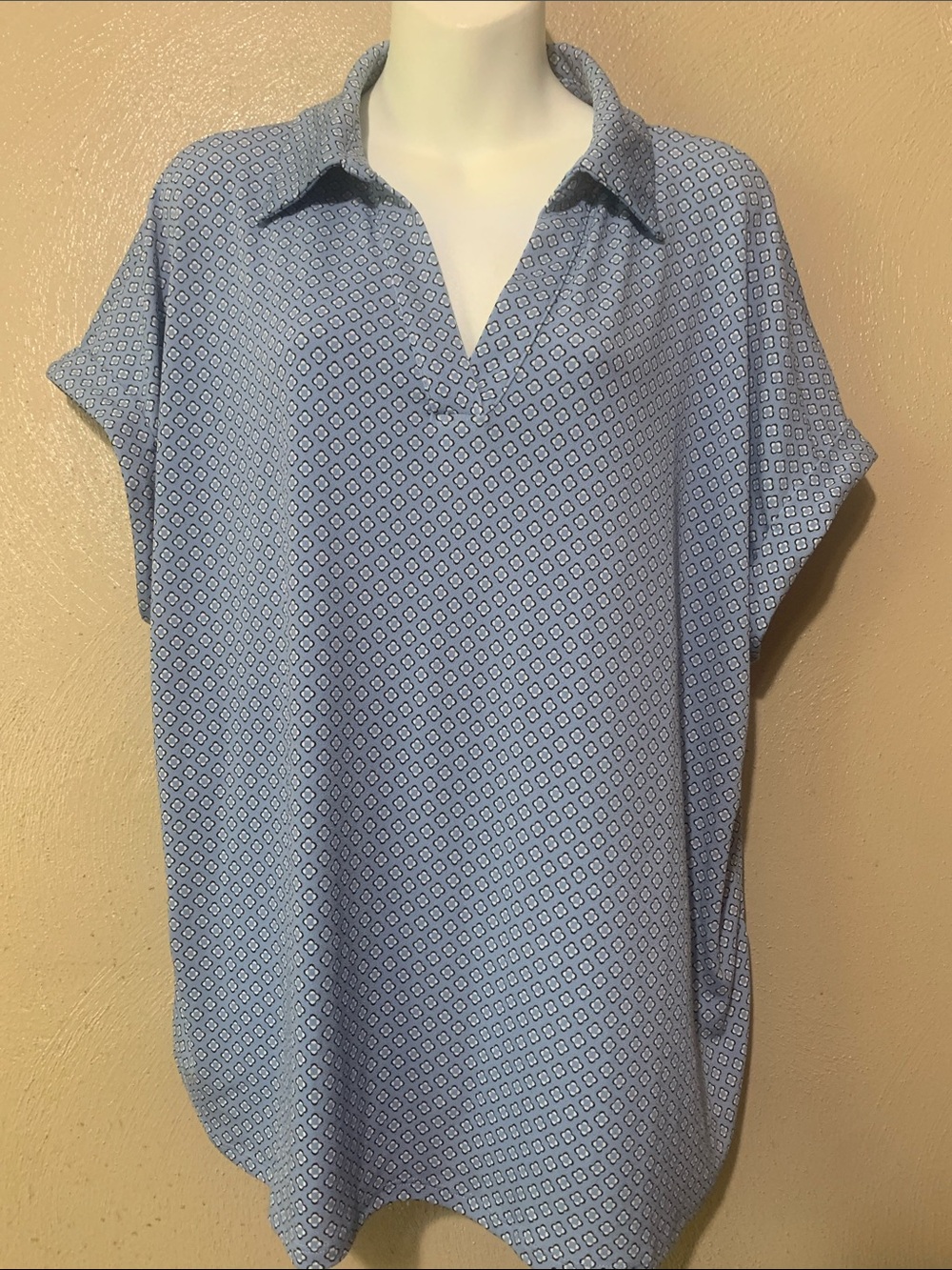 Adrianna Papell XL Light Blue Printed Collared V-Neck Tunic NWT